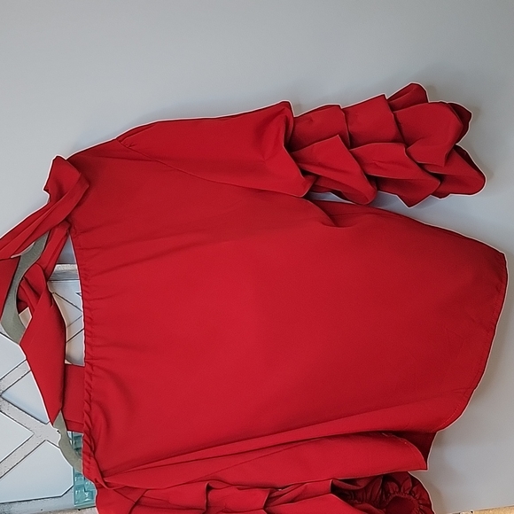 Red Top Blouse One Sleeve Unique Ruffle with Jewelry Set - Picture 9 of 9